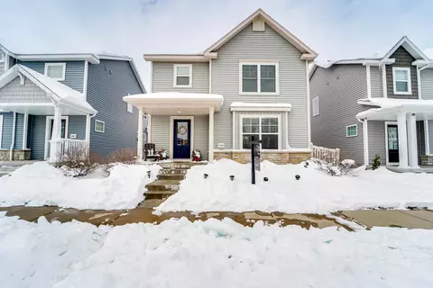 2889 Humes Ln, Fitchburg, WI 53711