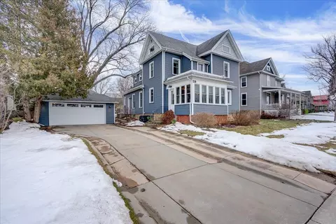 210 Mary St, Cambria, WI 53923