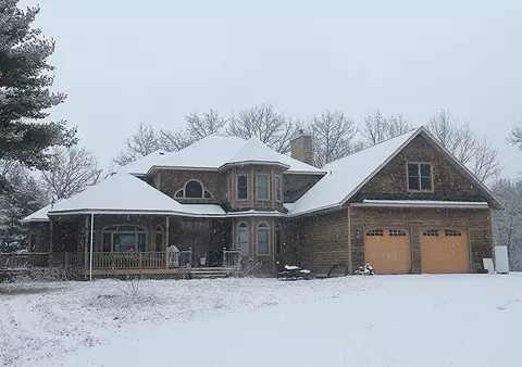 w8395 Eagle Drive, Oxford, WI 53952