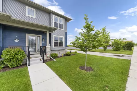 1502 Don Simon Dr, Sun Prairie, WI 53590