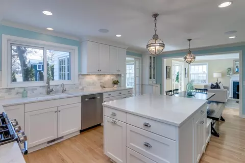 105 Shepard Ter, Madison, WI 53705