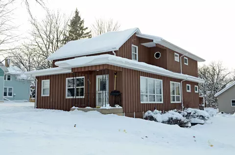 306 Crocker St, Mazomanie, WI 53560