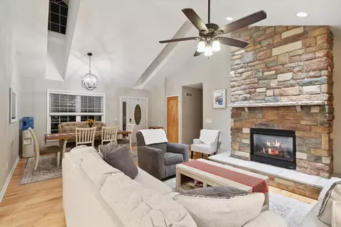 224 Wollet Dr, Fort Atkinson, WI 53538