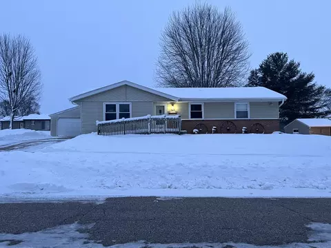 747 Roosevelt Ave, Janesville, WI 53546