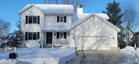 7208 Knoll Ct, Middleton, WI 53562