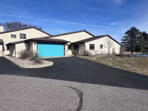 650 Saddle Rdg, Portage, WI 53901