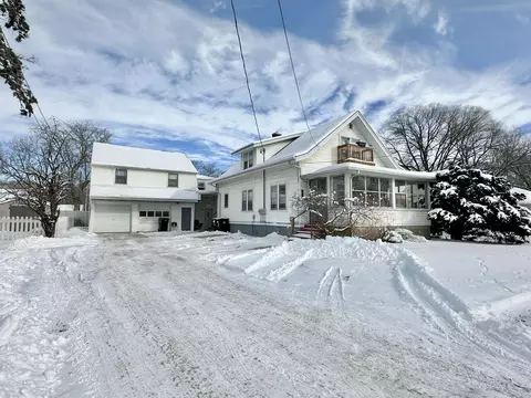 1607 Manchester St, Beloit, WI 53511
