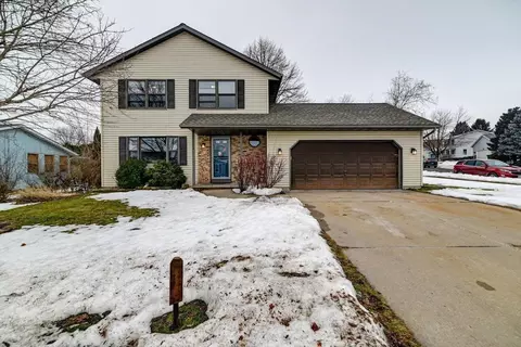 2024 N Page St, Stoughton, WI 53589