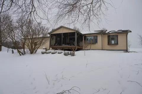 w9306 Gehri Road, Wonewoc, WI 53968