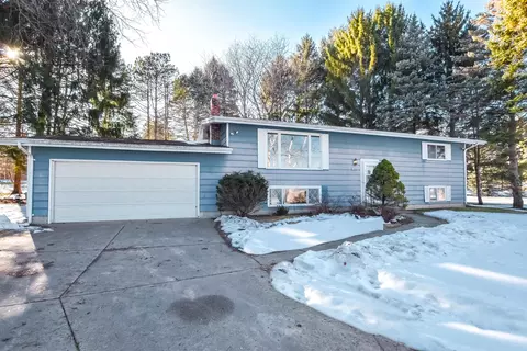 w3141 Bay Road, Green Lake, WI 54941