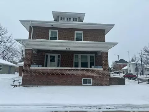 828 18th Ave, Monroe, WI 53566
