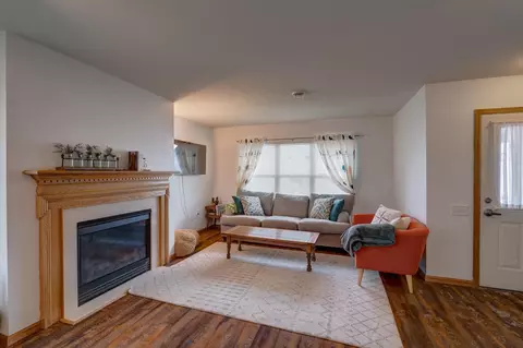 244 S Musket Ridge Dr #1, Sun Prairie, WI 53590