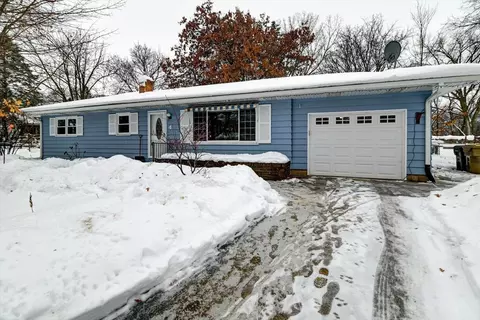 4 Boston Ct, Madison, WI 53711