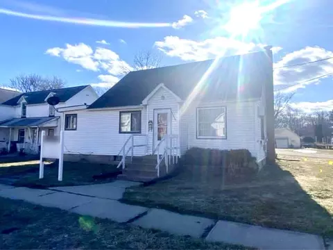 344 Maine St, Mauston, WI 53948