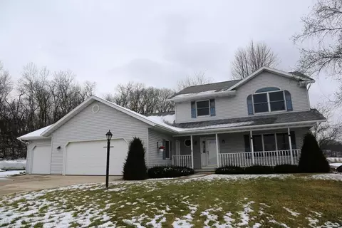 8435 Stagecoach Rd, Cross Plains, WI 53528