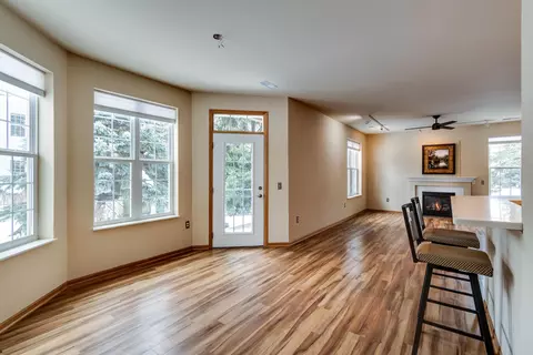 3020 Triverton Pike Dr #102, Fitchburg, WI 53711