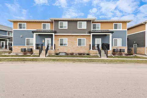 1325 Bunker Hill Dr #2107, Sun Prairie, WI 53590