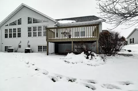 3008 Edmonton Dr, Sun Prairie, WI 53590