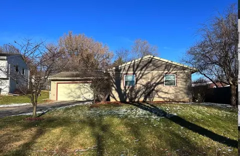 6 Lambeth Cir, Madison, WI 53711