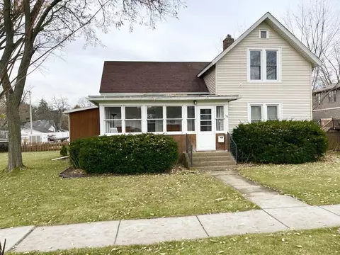 519 Capital St, Wisconsin Dells, WI 53965