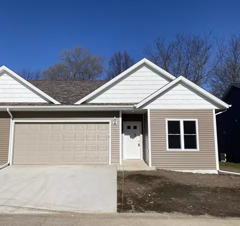 602 E Madison Ave #42, Milton, WI 53563