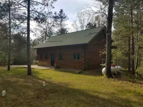 W8870 Cranberry Creek Road, Camp Douglas, WI 54618
