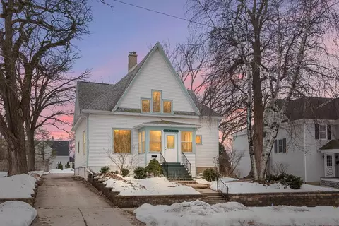 325 E Jackson St, Ripon, WI 54971