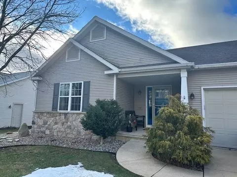 6925 Buckhorn Dr, Madison, WI 53718