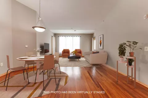 8201 Mayo Dr #411, Madison, WI 53719