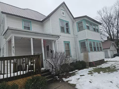 862 9th St, Beloit, WI 53511 photo 1