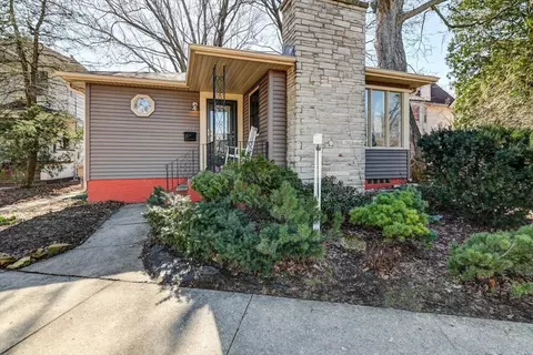 458 N Few St, Madison, WI 53703