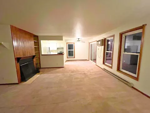 6733 Park Edge Dr #D, Madison, WI 53719