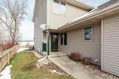 552 Rivendell Dr, Milton, WI 53563