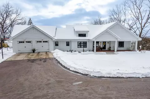 1210 Crawford St, Baraboo, WI 53913