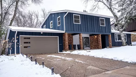 153 Nautilus Dr, Madison, WI 53705