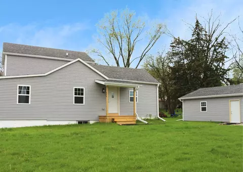 406 W Whitewater St, Whitewater, WI 53190