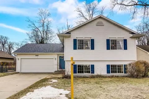 640 Grove St, Portage, WI 53901
