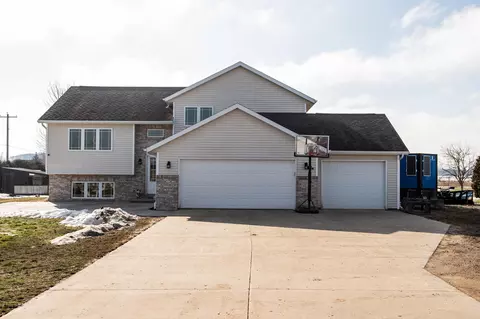 w2707 Fonda Lane, Belleville, WI 53508