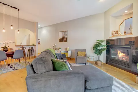 1150 Williamson St #103, Madison, WI 53703