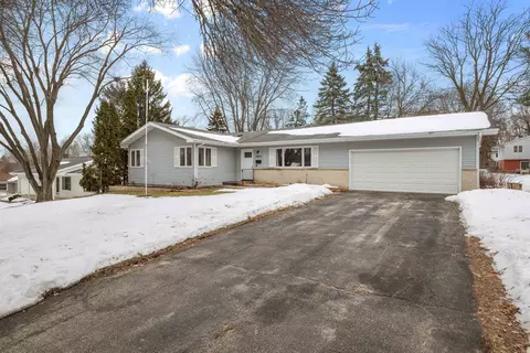 2605 Ravenswood Rd, Madison, WI 53711