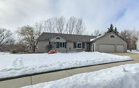 181 Linden Dr, Lomira, WI 53048