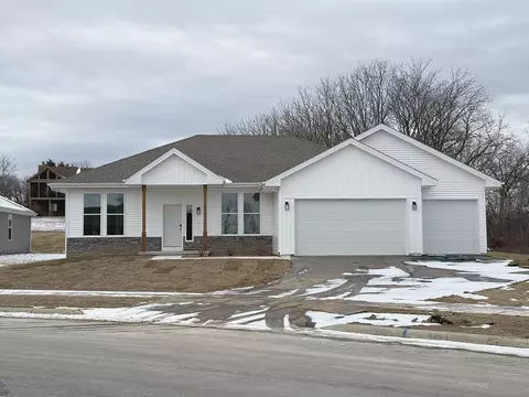 628 Wileman Dr, Edgerton, WI 53534