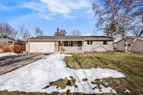1218 Iowa Dr, Madison, WI 53704