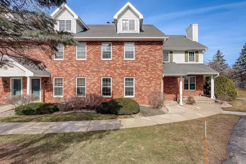3029 Bradbury Rd, Madison, WI 53719
