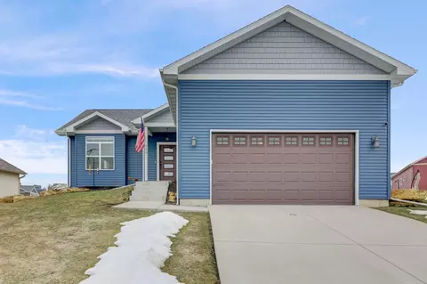 404 Lillehammer Ln, Mount Horeb, WI 53572