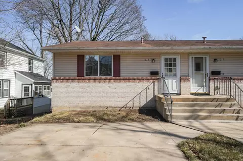 1015 S 4th St, Stoughton, WI 53589