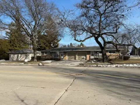 3005-3009 N 25th St, Sheboygan, WI 53083