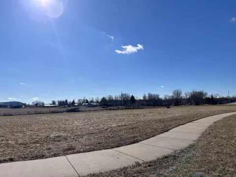 2308 Julia Cir, Prairie Du Chien, WI 53821
