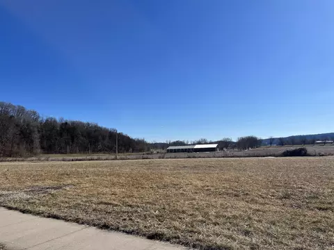 1709 Welter Dr, Prairie Du Chien, WI 53821