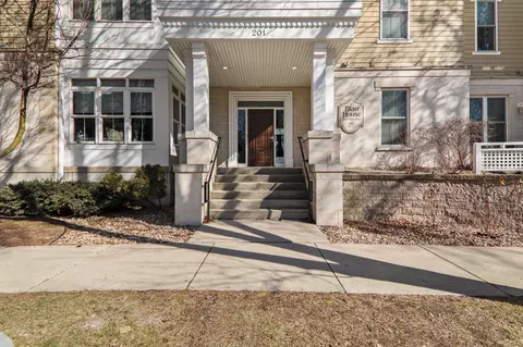 201 N Blair St #203, Madison, WI 53703
